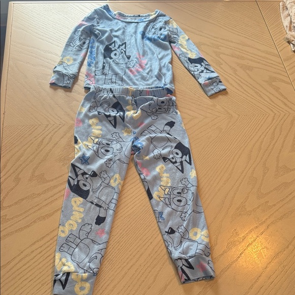 Bluey Other - Blue Kids Pajama Set with Character Print 💜